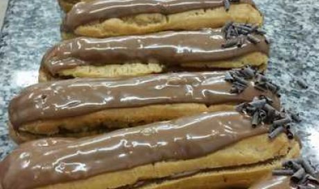 Boulangerie BRESNU - Artisan pâtissier pour la vente d’éclairs au chocolat fait maison - Chatuzange-le-Goubet